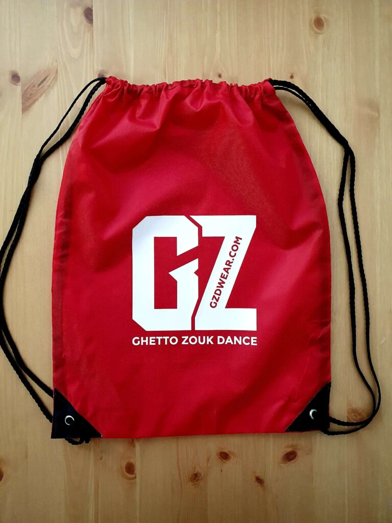 Červený stahovací batoh GZD